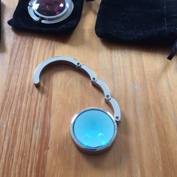 Purse Hanger - Great for wristlets during dinner! - Picture 3 of 5